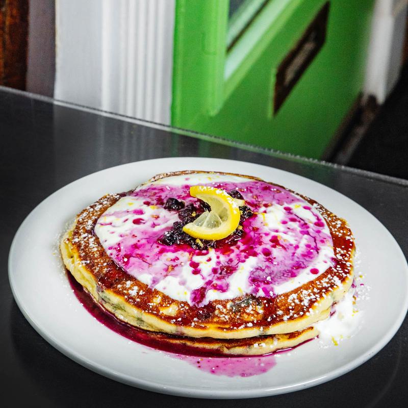 Lemon pancakes with blueberry compote